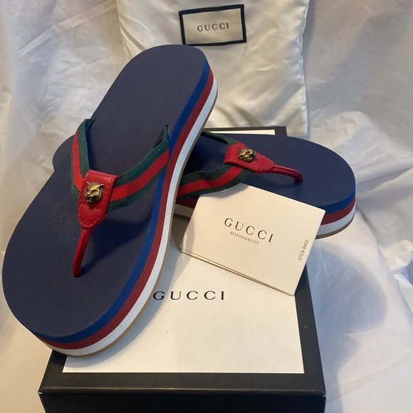 Gucci flip flops - Picture 2 of 9